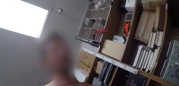  Old Guard Touching and Manipulating a Hot Thief - Teenrobbers.com
